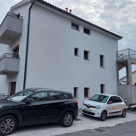 Apartman Gulin Crikvenica Exterior photo